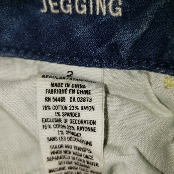American Eagle Distressed Jeggings - Picture 4 of 4